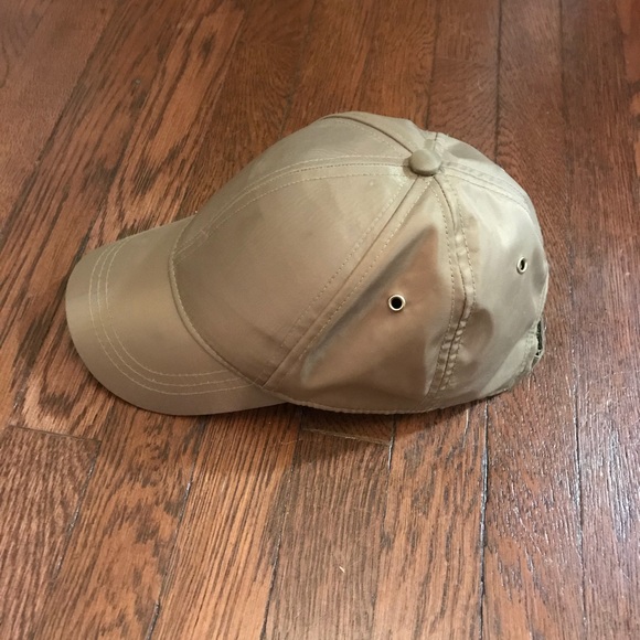 H&M cap - Picture 2 of 3